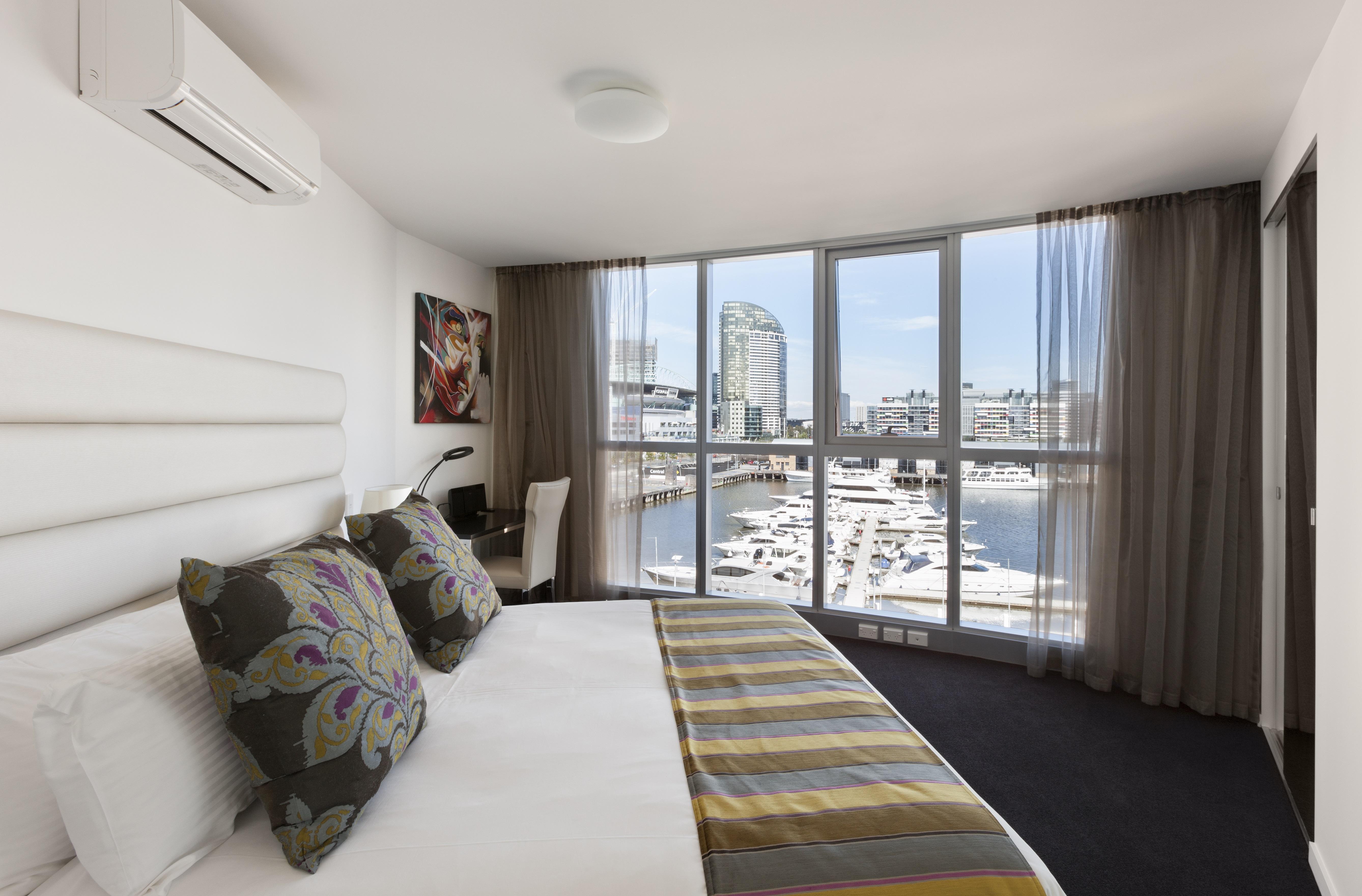 The Sebel Melbourne Docklands Hotel Exterior photo